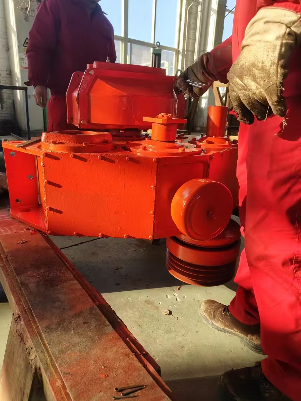 مشروع تصميم وتصنيع قالب من البلاستيك ، قالب معد